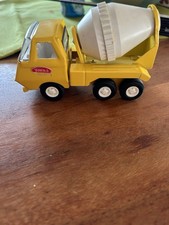 LKW Von Tonka Betonmischer