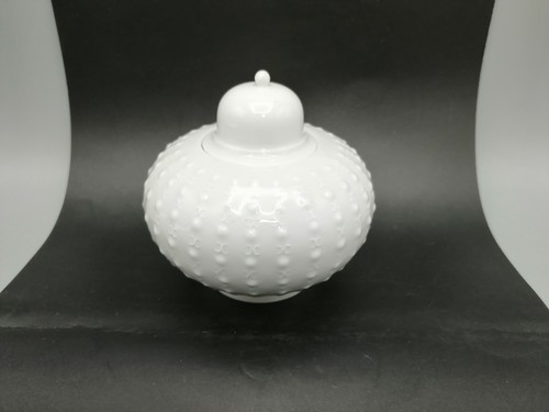 Meissen deckeldose reliefdekor - meissen,