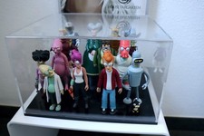 Toynami Futurama Figurensammlung mit Vitrine .. Bender .. Fry .. Lila .. etc.