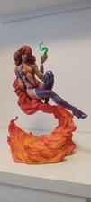 DC Comics Starfire Premium Format Statue Sideshow