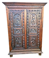 RENAISSANCE   SCHRANK -  EICHE