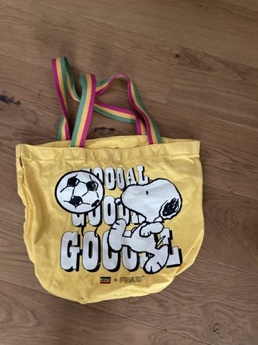 Levi peanuts snoopy sport - levi's®,