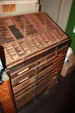 Antiker druckereischrank mit - antiker,