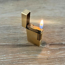 St. Dupont-Feuerzeug vergoldet