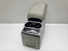 Mercedes W251  - Armlehne Mittelarmlehne MAL Mittelkonsole  A2516840054   (02)