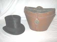 Antike HUTSCHACHTEL aus LEDER