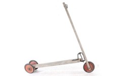 Alter Kinderroller Holzroller