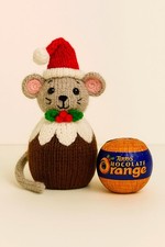 Weihnachtsmaus mit Nikolausmütze schoko orange Hülle nur Strickanleitung