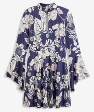 Kleid mit Cutout Gr. 40/42