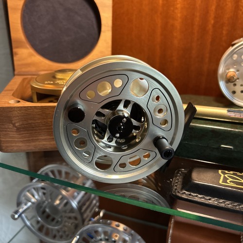 Hardy gem mid arbor - hardy, fly