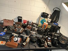 Großes Kamerakonvolut – analoge & moderne Kameras – Objektive, Zubehör & OVP