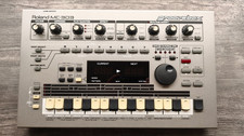 ROLAND MC-303 GROOVEBOX
