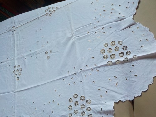 Runde weisse tischdecke mit - runde,