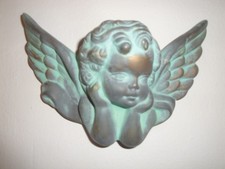 Engel Terrakotta bemalt grün-gold. zum Aufhängen, 18cm breit