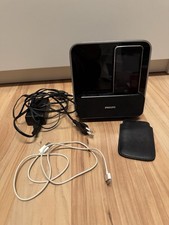 iPod Touch 2. Generation A1288 32GB mit Philips Dockingstation im Zubehörpaket 