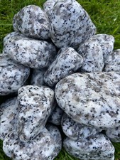 NovaMinerals Grauer Granitkies