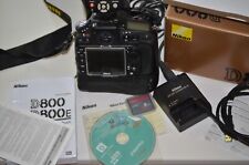 Nikon D800 + Batteriegriff + Blitz