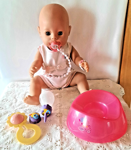 Neuwertige baby born puppe - baby,