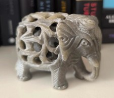 Deko Elefant mit Baby-Elefant im Inneren Handarbeit Speckstein 7 x 5,5 x 8,5cm