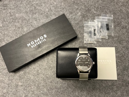 Nomos glashütte club - club, dunkel