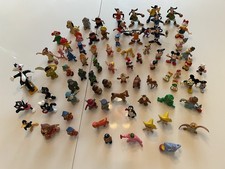 ~ über 90 Figuren: Walt Disney und aus vielen anderen Serien