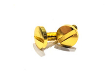 2 NOS Rückwandschrauben VEB