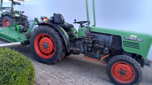 Traktor fendt farmer - traktor,