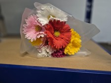 ABELLA Flora künstl. Blumenstrauß in Floristen-Papier Realtouch-Effekt 65cm MA51