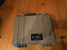 PeliCase 1400 khaki, mit