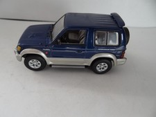 MINICHAMPS MITSUBISHI PAJERO SWB MODELLAUTO 1:43 SAMMLER MODELL