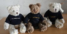3 x Russ Teddybären - sitzende Höhe ca. 15 cm   LUFTHANSA (2x) / (1x) Uli Knecht