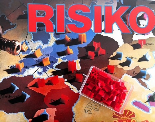 Rote spielfiguren - 56,