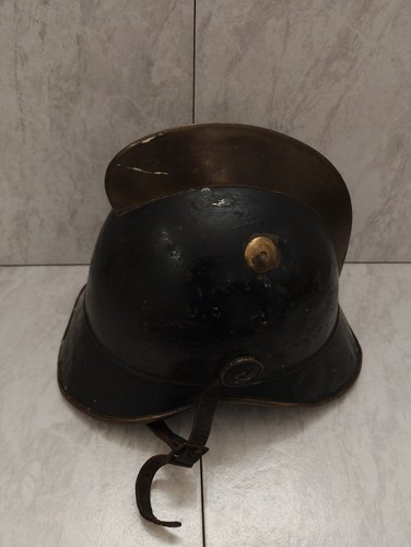Antiker feuerwehrhelm aus - antiker,
