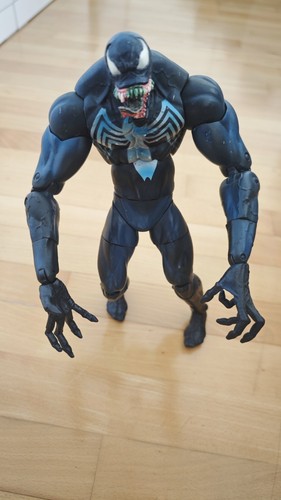 Venom actionfigur 31 cm - actionfigur,