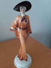 sehr rar Porzellan Figur