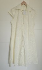 Kleid Tunika Lochmuster Blumen