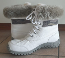 UGG Australia Stiefel Adirondack in weiß Gr. 39 NEU