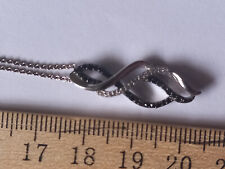 Edeler Anhänger aus Silber 925 mit natürlichen Diamanten in weiss u schwarz