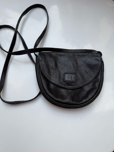 Kleine schwarze aigner - kleine,,