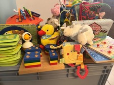 Kleinkinderspielzeug +
