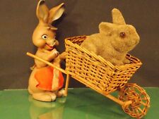 Oster Hase/Häsin antik 60er Jahre mit Karre und kleinem Fellhasen
