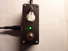 Gitarren Pedale Harley Benton (2 Stück)