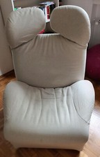 Cassina Wink Designsessel, als Sessel oder Liege, manuell bedienbar