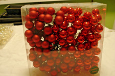 144 Glaskugeln am Draht 2cm