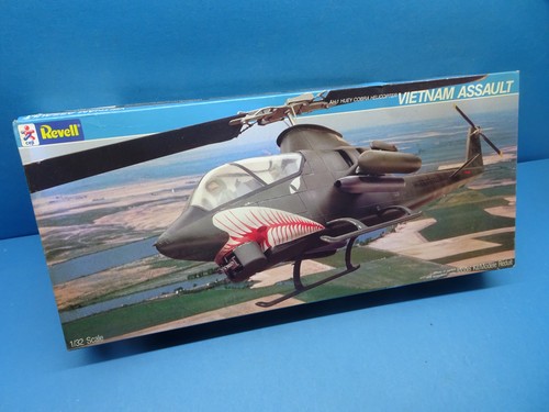 Revell - revell, (1985)