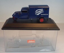 Schuco 1/43 Tempo Dreirad Kastenwagen Tempo Taschentücher in Plexi Box #5521