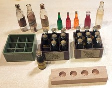 DDR Kaufmannsladen++3 x Plastik Bierkästen mit 18 x Spezialbier GOLDKÖPFCHEN