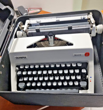 Olympia Schreibmaschine Monika