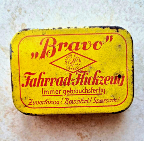 Sehr alte blechdose bravo - alte,
