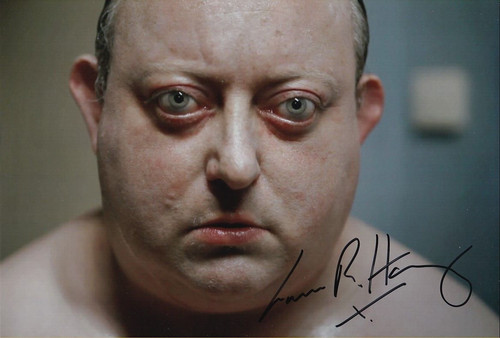 Laurence harvey signed - r,